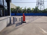 專業(yè)安裝停車場道閘設(shè)備.jpg